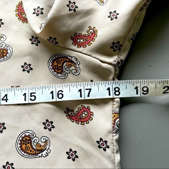 Peach Royal Paisley Ruffle Blouse – Cream/Orange, Fits Like Small - Picture 9 of 10